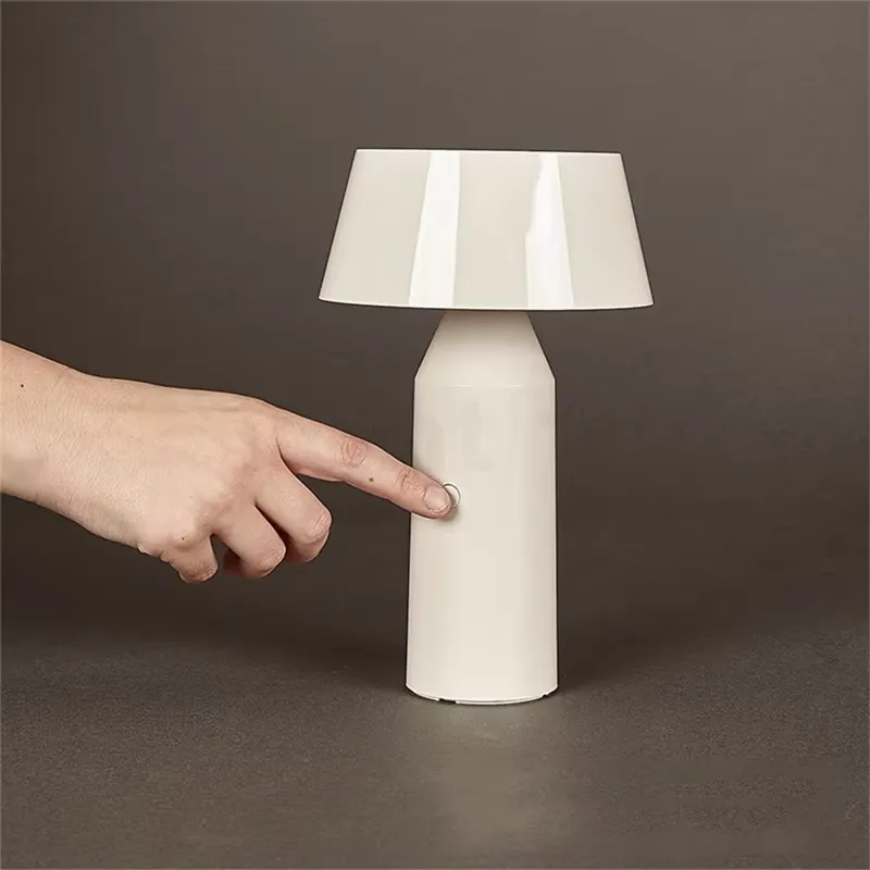 Lampe de bureau LED moderne et - Light Switch avis et prix