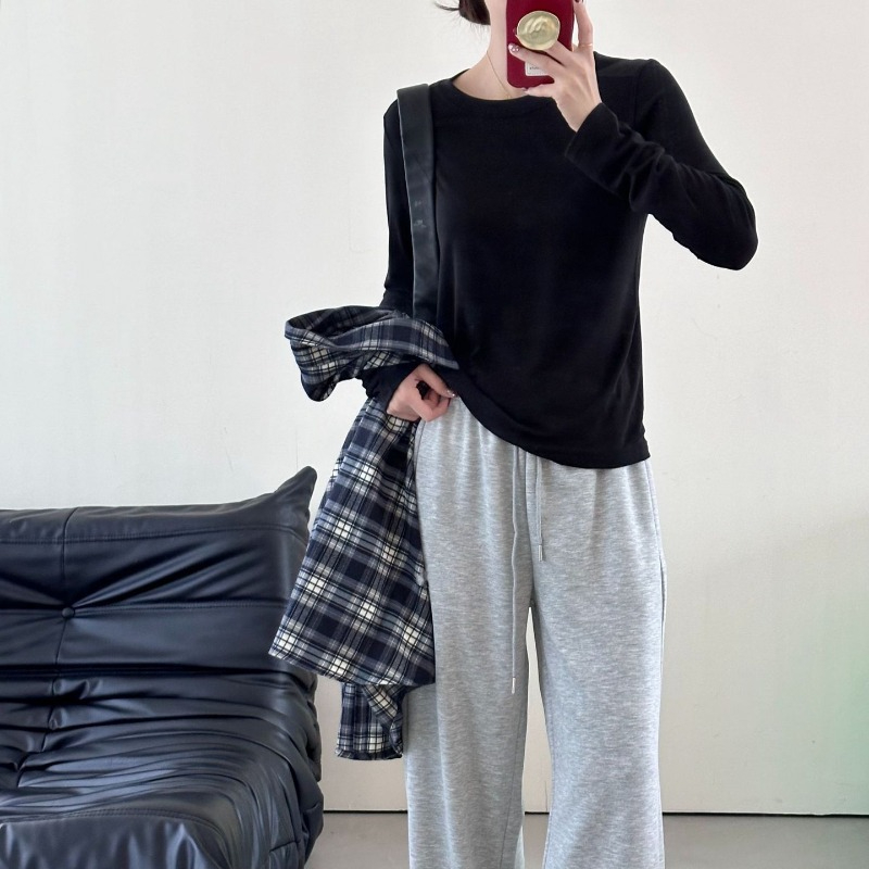 Pull basique mi-long en laine  - Wallpaper avis et prix