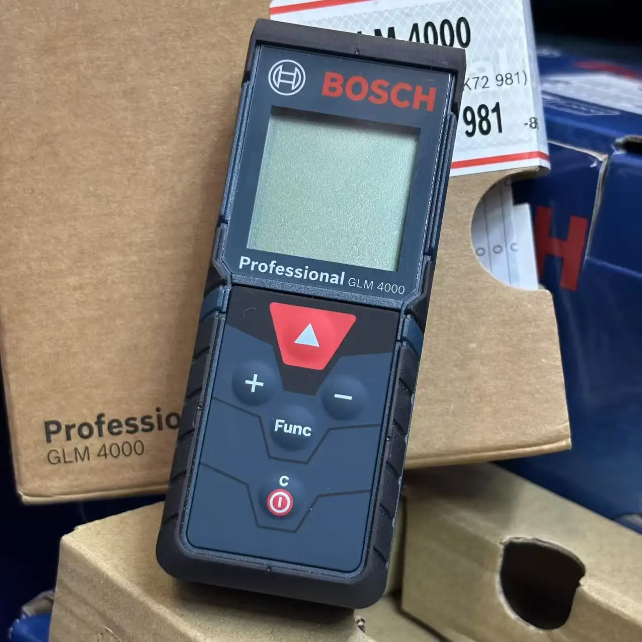 BOSCH GLM 4000 Télémètre laser - Tape Measure avis et prix